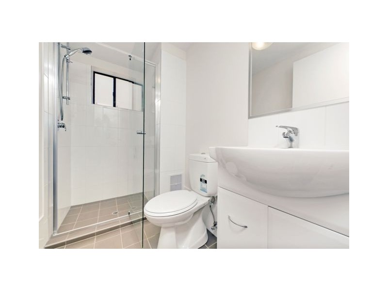 4/135 Cavendish Road, Coorparoo QLD 4151