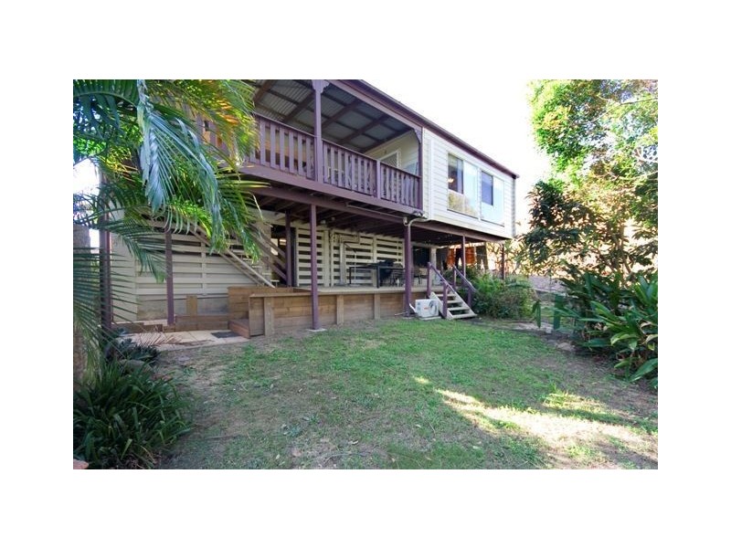 29 Kneale Street, Holland Park West QLD 4121