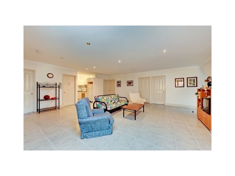 35 Central Avenue, Indooroopilly QLD 4068