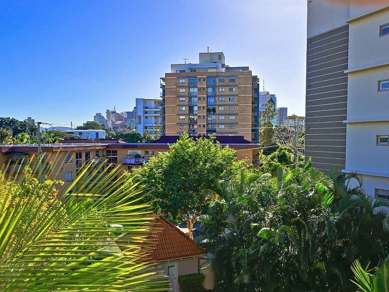 14/219 Wellington Road, Kangaroo Point QLD 4169
