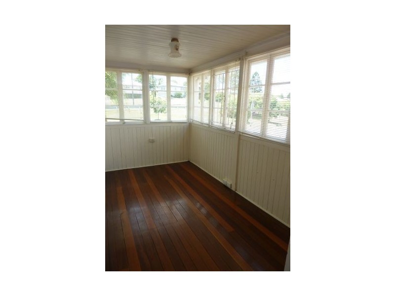 122 Oateson Skyline Drive, Norman Park QLD 4170