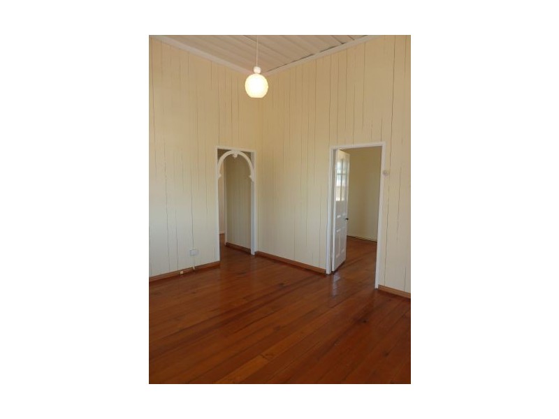 38 Ashton Street, Camp Hill QLD 4152