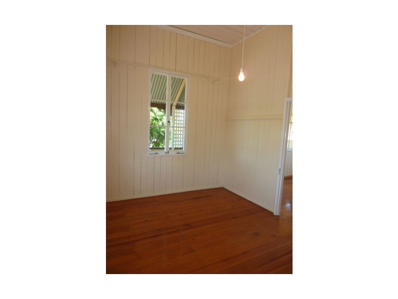 38 Ashton Street, Camp Hill QLD 4152