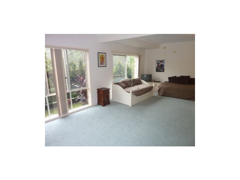 33 Kirra Place, Carindale QLD 4152