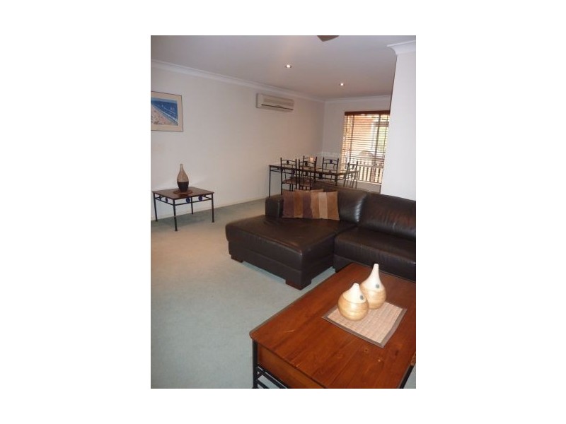 33 Kirra Place, Carindale QLD 4152