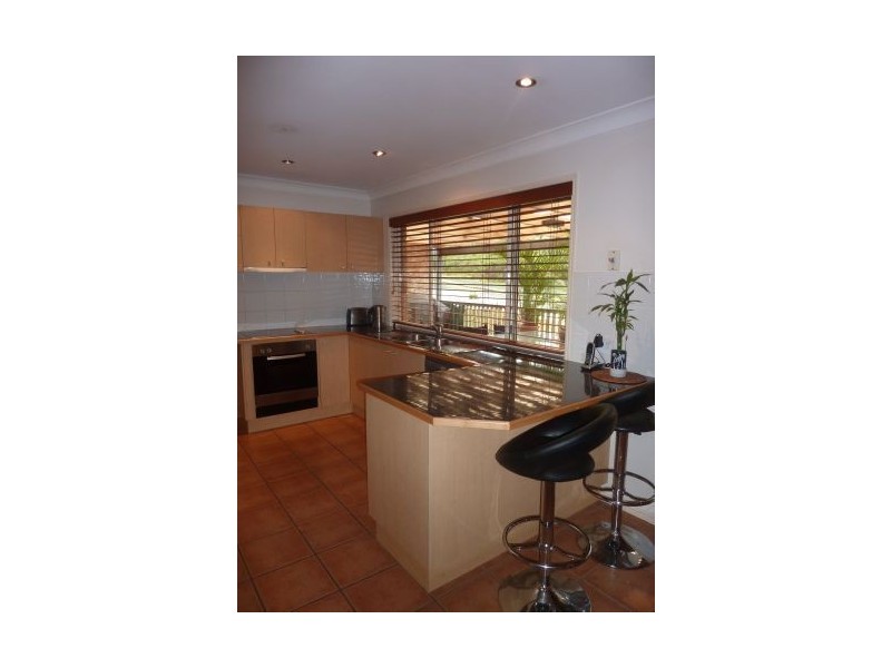 33 Kirra Place, Carindale QLD 4152