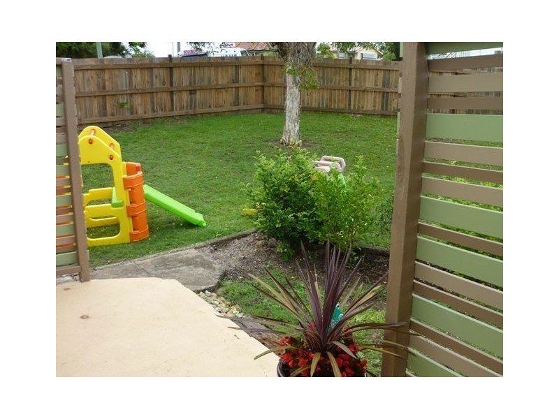 96 Saphire Street, Holland Park QLD 4121