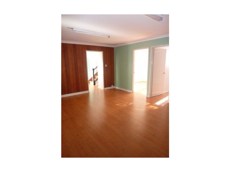 24 Kanumbra Street, Coorparoo QLD 4151