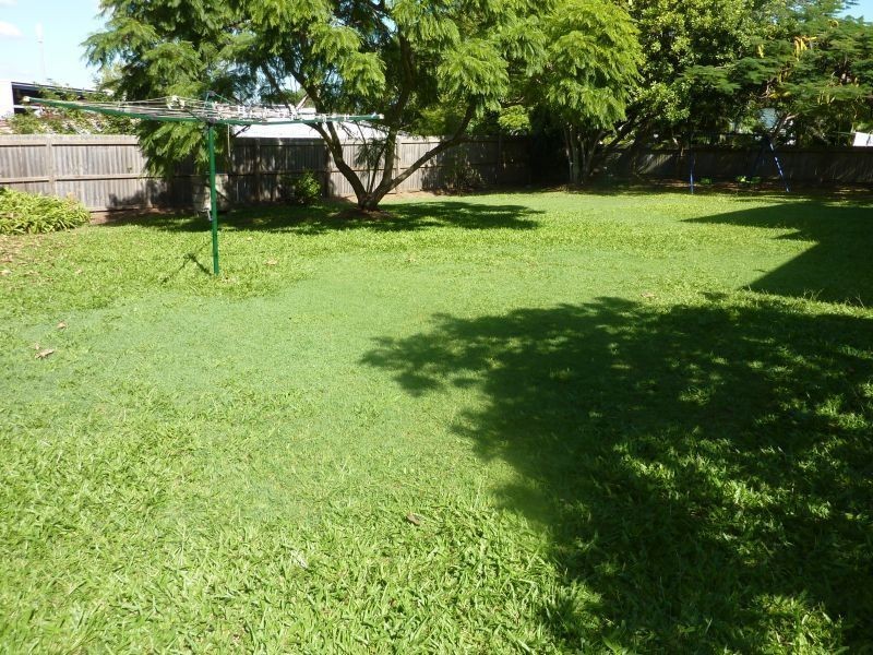 1/27 Lackey Avenue, Coorparoo QLD 4151