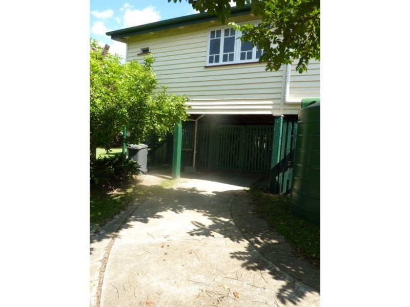 2/27 Lackey Avenue, Coorparoo QLD 4151