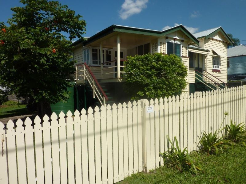 2/27 Lackey Avenue, Coorparoo QLD 4151