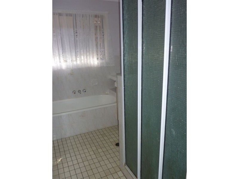 23 Greens Road, Coorparoo QLD 4151