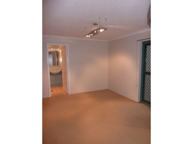 4/219 Wellington Road, East Brisbane QLD 4169