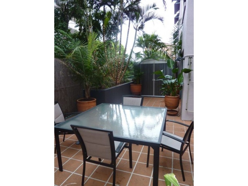 4/219 Wellington Road, East Brisbane QLD 4169