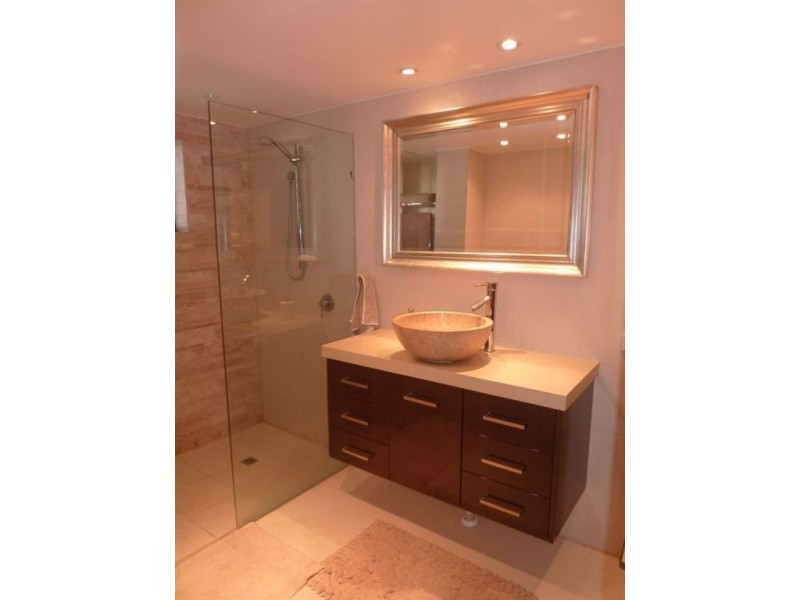 3/27 Weston Street, Coorparoo QLD 4151