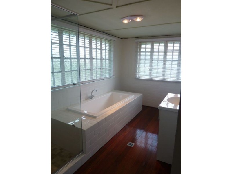 56 Mackay Street, Coorparoo QLD 4151