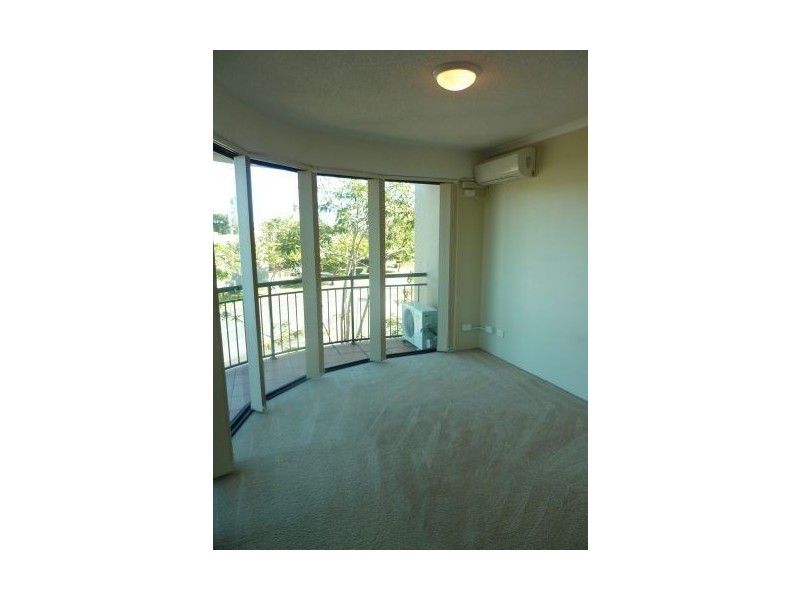 39/55 Harries Road, Coorparoo QLD 4151