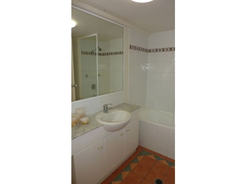 39/55 Harries Road, Coorparoo QLD 4151