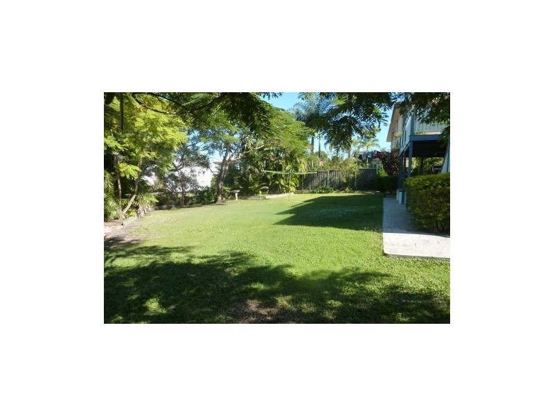 23 Lackey Avenue, Coorparoo QLD 4151