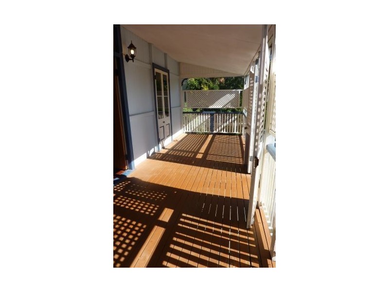 23 Lackey Avenue, Coorparoo QLD 4151