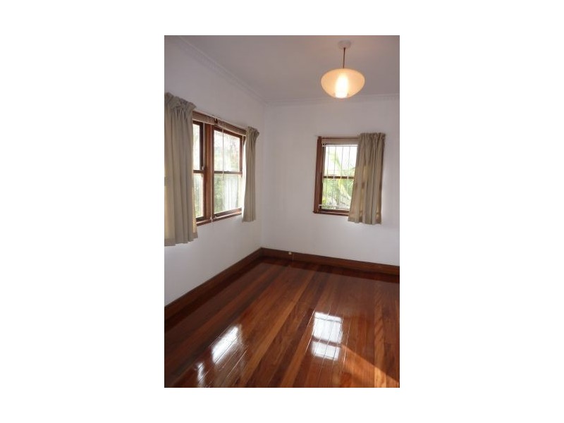 30 Warilda Street, Camp Hill QLD 4152