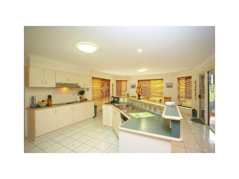 20 Currumbin Place, Carindale QLD 4152