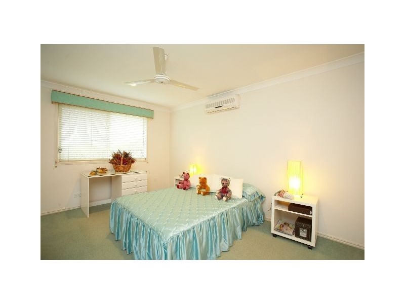 20 Currumbin Place, Carindale QLD 4152