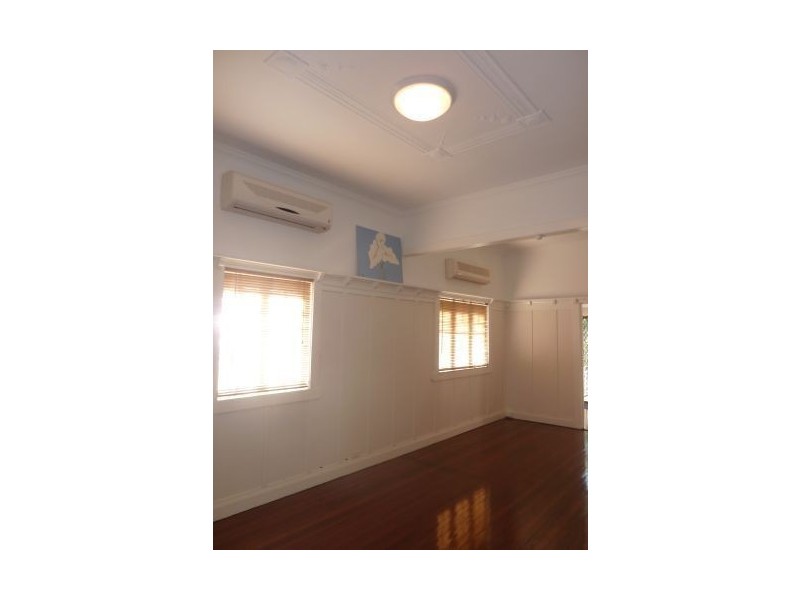 80 Ridge Street, Greenslopes QLD 4120