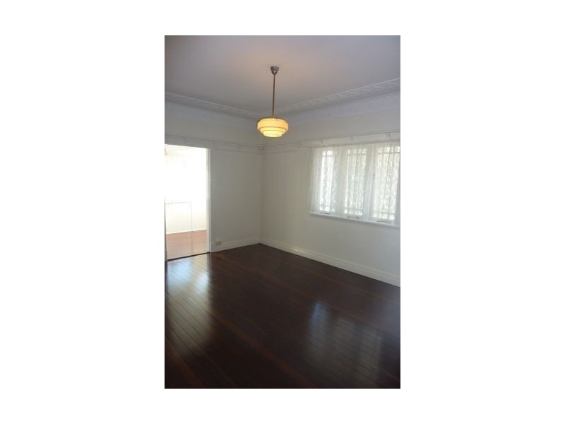 91 Ridge Street, Greenslopes QLD 4120