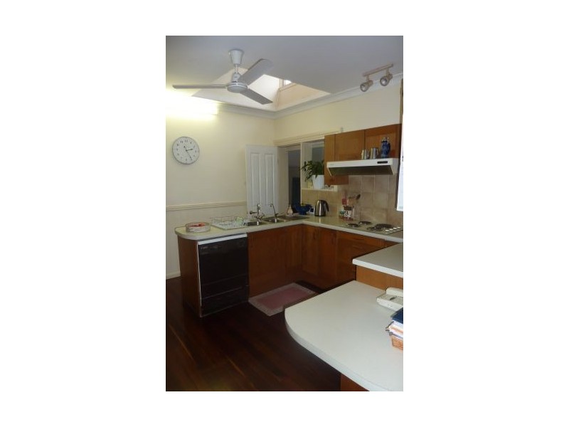 25 Oateson Skyline Drive, Seven Hills QLD 4170
