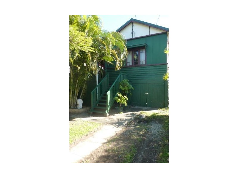 24 Bennetts Road, Camp Hill QLD 4152