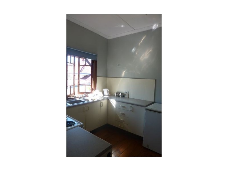 24 Bennetts Road, Camp Hill QLD 4152