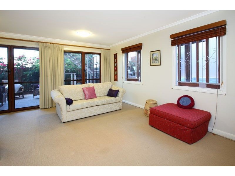 48 Rees Avenue, Coorparoo QLD 4151