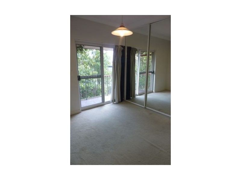 6/282 Cavendish Road, Coorparoo QLD 4151