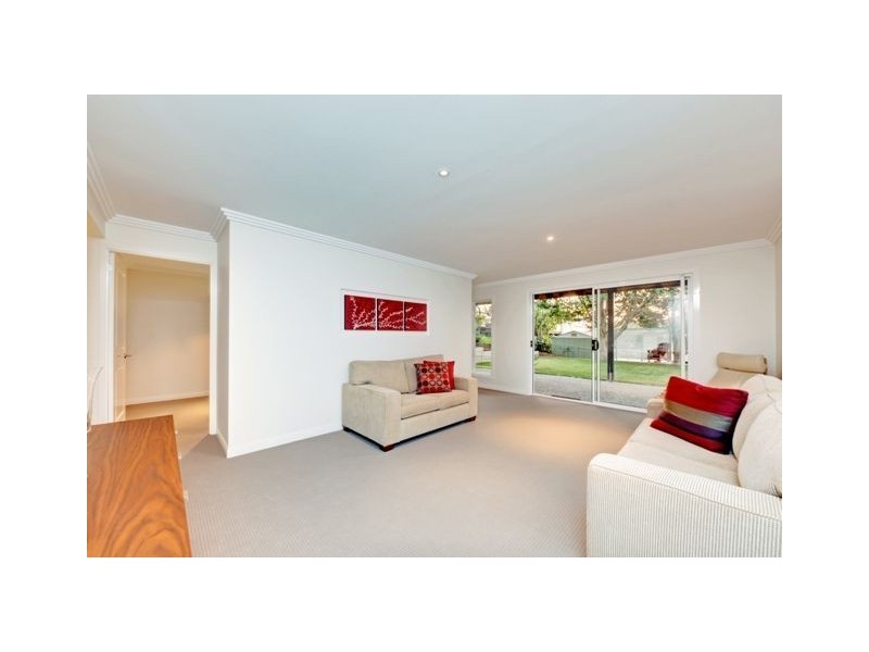 89 Pear Street, Greenslopes QLD 4120