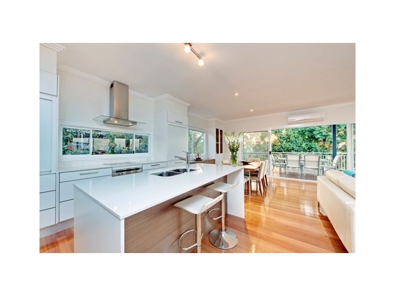 89 Pear Street, Greenslopes QLD 4120