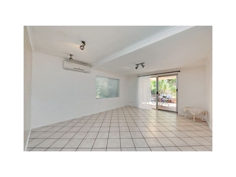 29 Yuletide Street, Holland Park West QLD 4121