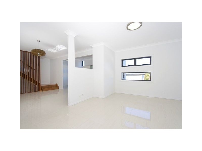 2/49 Cambridge Street, Carina Heights QLD 4152