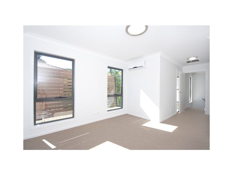 2/49 Cambridge Street, Carina Heights QLD 4152