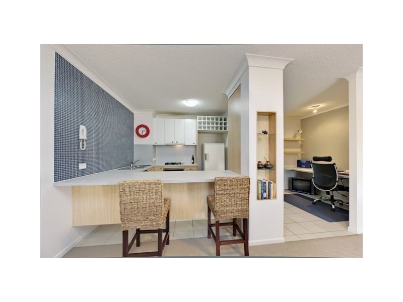 16/15 Kitchener Street, Coorparoo QLD 4151