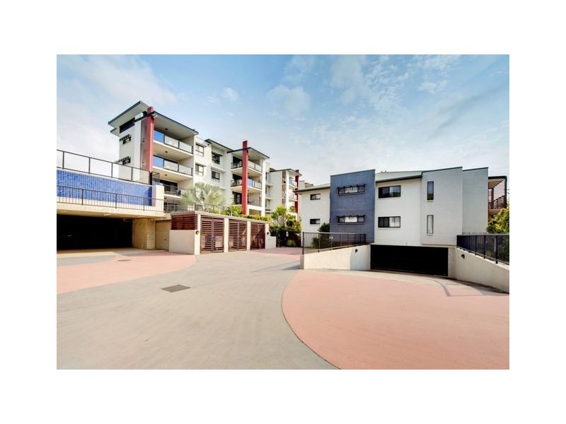 16/15 Kitchener Street, Coorparoo QLD 4151