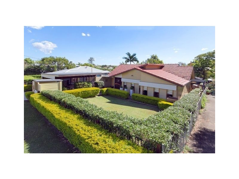 23 Ernest Street, Camp Hill QLD 4152