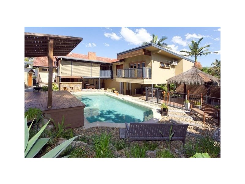 23 Ernest Street, Camp Hill QLD 4152