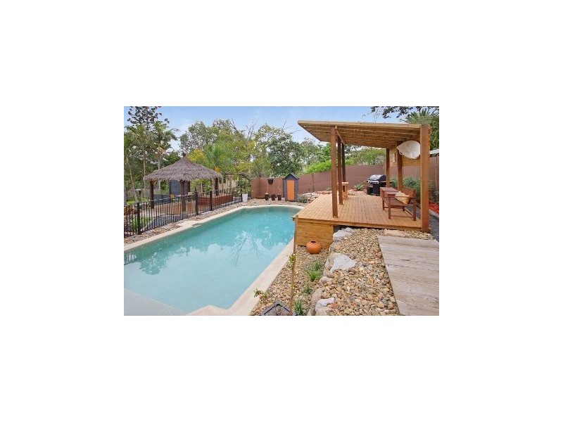 23 Ernest Street, Camp Hill QLD 4152