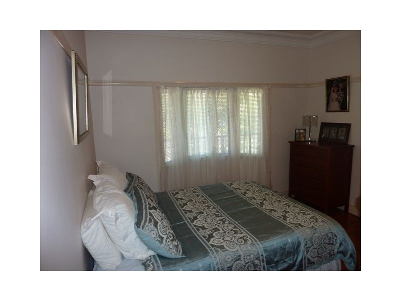 63 Donald Street, Camp Hill QLD 4152