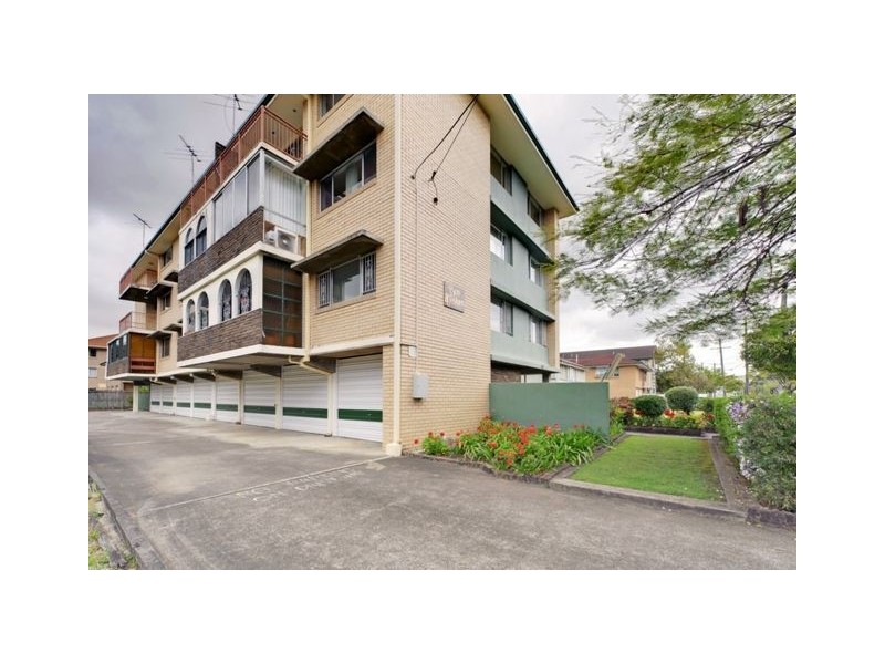 3/108 Cavendish Road, Coorparoo QLD 4151
