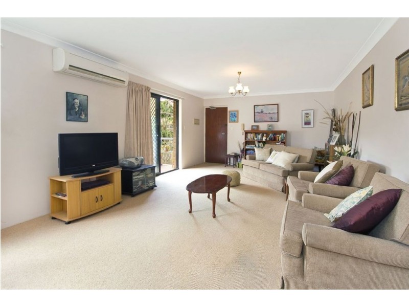 2/42 Macaulay Street, Coorparoo QLD 4151