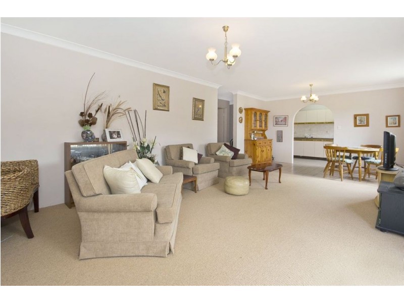 2/42 Macaulay Street, Coorparoo QLD 4151