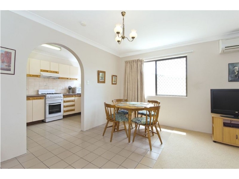 2/42 Macaulay Street, Coorparoo QLD 4151