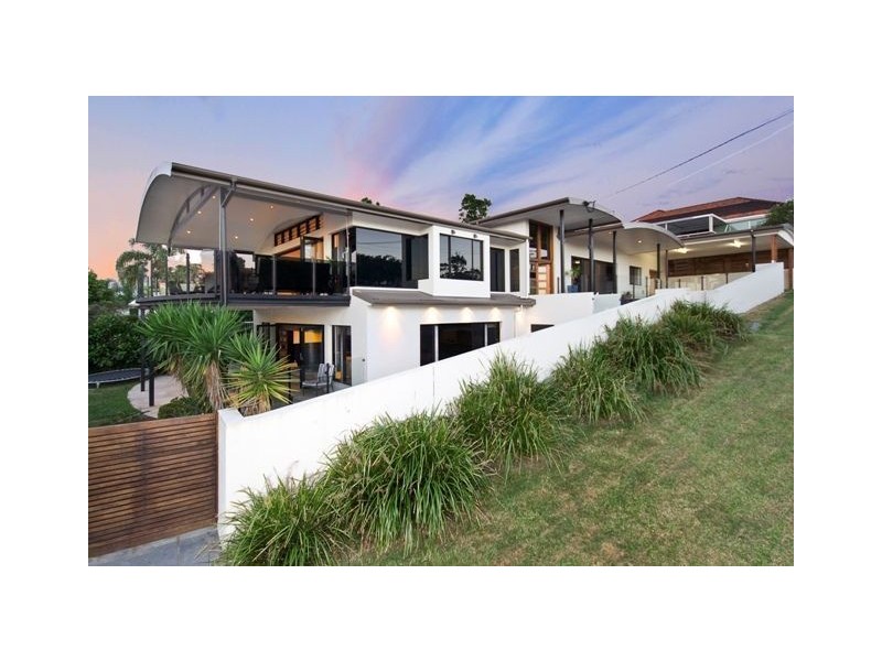 22 Spica Street, Coorparoo QLD 4151